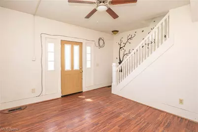 2202 5th Street NE, Canton, OH 44704 - Photo 5