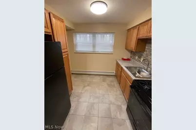 170 Kendall Avenue #D, Campbell, OH 44405 - Photo 5