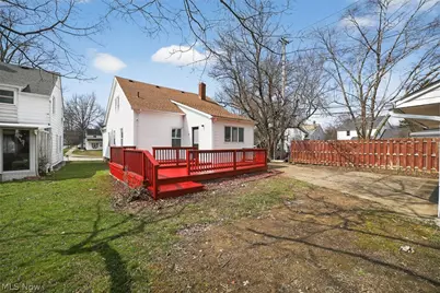 1851 Beverly Hills Drive, Euclid, OH 44117 - Photo 25