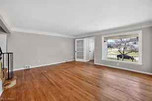 1851 Beverly Hills Dr, Euclid, OH 44117 - Photo 3