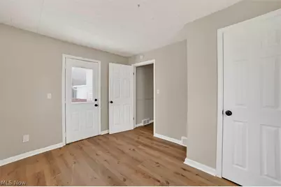 1851 Beverly Hills Drive, Euclid, OH 44117 - Photo 9