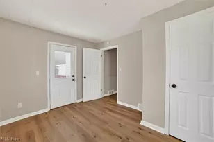 1851 Beverly Hills Dr, Euclid, OH 44117 - Photo 9