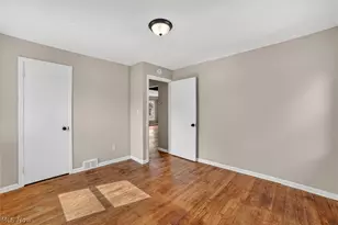 1851 Beverly Hills Dr, Euclid, OH 44117 - Photo 15