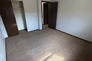 249 Folsom St, Champion, OH 44483 - Photo 13