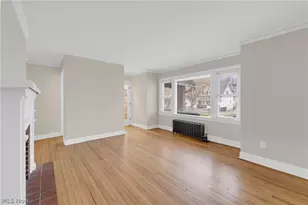 967 Oakland Ave, Akron, OH 44310 - Photo 9