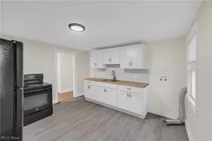 967 Oakland Ave, Akron, OH 44310 - Photo 35