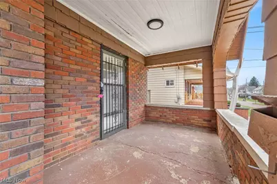 967 Oakland Avenue, Akron, OH 44310 - Photo 5