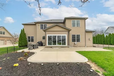 6607 Woodbridge Circle NW, Massillon, OH 44646 - Photo 9