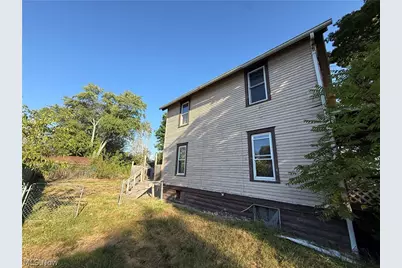 1033 Olive Avenue NE, Warren, OH 44483 - Photo 5