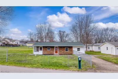 4321 30th Street NE, Canton, OH 44705 - Photo 1