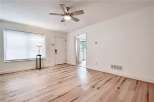 5542 Bretton Ct, Willoughby, OH 44094 - Photo 5