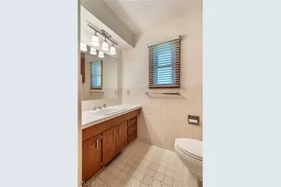 155 Moore Road, Akron, OH 44319 - Photo 11