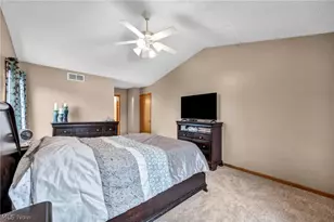 5704 Halwick Dr, Ravenna, OH 44266 - Photo 15