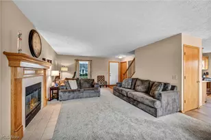 5704 Halwick Dr, Ravenna, OH 44266 - Photo 5