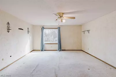 5875 Deepwood Trail, Solon, OH 44139 - Photo 21