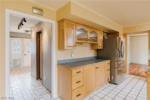 5875 Deepwood Trail, Solon, OH 44139 - Photo 13