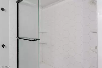 5875 Deepwood Trail, Solon, OH 44139 - Photo 33