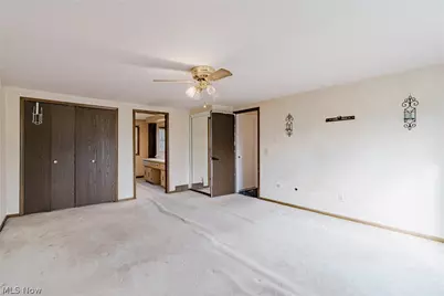 5875 Deepwood Trail, Solon, OH 44139 - Photo 23