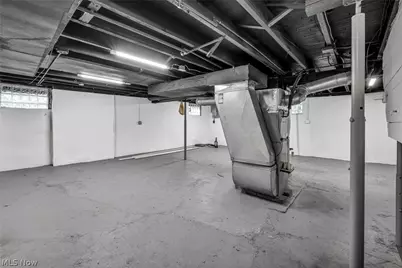 13620 S Parkway Drive, Garfield Heights, OH 44105 - Photo 29