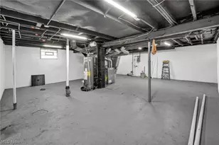 13620 S Parkway Dr, Garfield Heights, OH 44105 - Photo 31