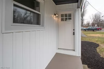 275 20th Street SE, Massillon, OH 44646 - Photo 3