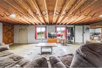 8919 Township Road 566, Holmesville, OH 44633 - Photo 11