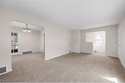 21391 Westport Avenue, Euclid, OH 44123 - Photo 11