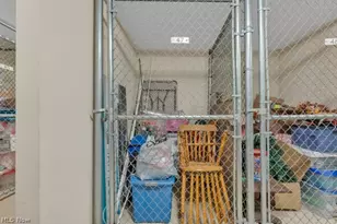 23004 Chandlers Ln, Olmsted Falls, OH 44138 - Photo 25