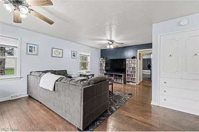 7714 Hopkins Road, Mentor, OH 44060 - Photo 3