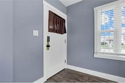 1222 Seborn Avenue, Zanesville, OH 43701 - Photo 5