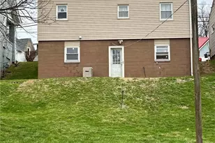 331 St Clair Ave, Cadiz, OH 43907 - Photo 3