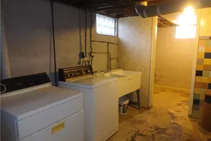 1010 Burlington St, Youngstown, OH 44510 - Photo 17