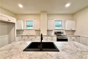 559 Jackson St, Hubbard, OH 44425 - Photo 13