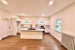 559 Jackson St, Hubbard, OH 44425 - Photo 9