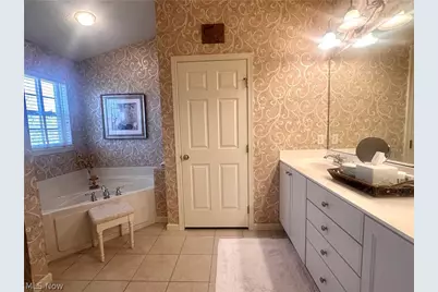 6062 White Tail Lane, Lorain, OH 44053 - Photo 15