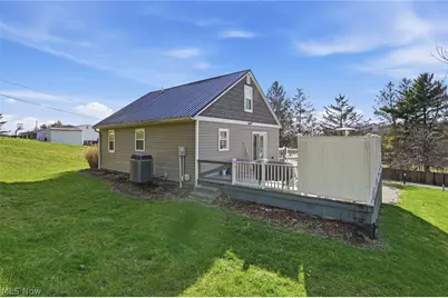 64044 Mulberry Street, Cambridge, OH 43725 - Photo 5