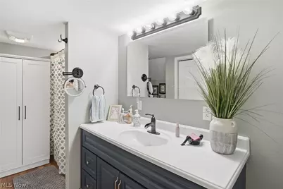 64044 Mulberry Street, Cambridge, OH 43725 - Photo 33