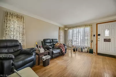 8023 Ivandale, Parma, OH 44129 - Photo 3