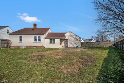 8023 Ivandale, Parma, OH 44129 - Photo 29