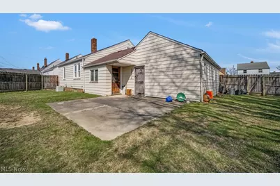 8023 Ivandale, Parma, OH 44129 - Photo 31