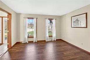 218 Wells Ct, Euclid, OH 44132 - Photo 3