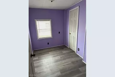 308 Bedford Avenue, Cambridge, OH 43725 - Photo 11