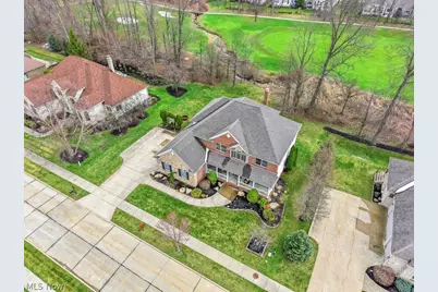 317 E Edinburgh Drive, Highland Heights, OH 44143 - Photo 5