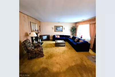 8201 Manorford Drive, Parma, OH 44129 - Photo 7