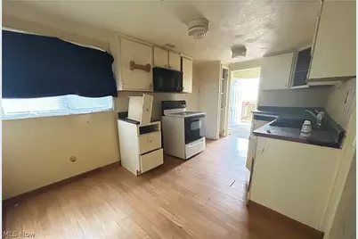 609 Whitely Street, Bridgeport, OH 43912 - Photo 11