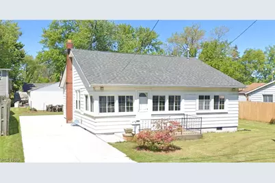 908 Peach Boulevard, Willoughby, OH 44094 - Photo 1