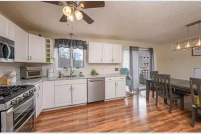 5326 Hillsboro Avenue SE, Canton, OH 44707 - Photo 13
