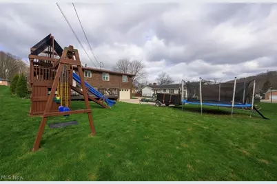 5326 Hillsboro Avenue SE, Canton, OH 44707 - Photo 5