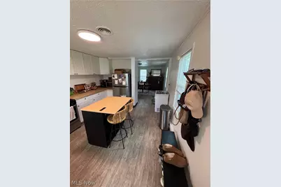 10526 Florida Street, Aurora, OH 44202 - Photo 3