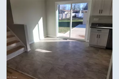 38136 Parkway Boulevard, Willoughby, OH 44094 - Photo 5